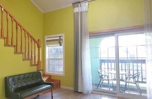 Gangneung Condo | Gyeongpo's Day Pension