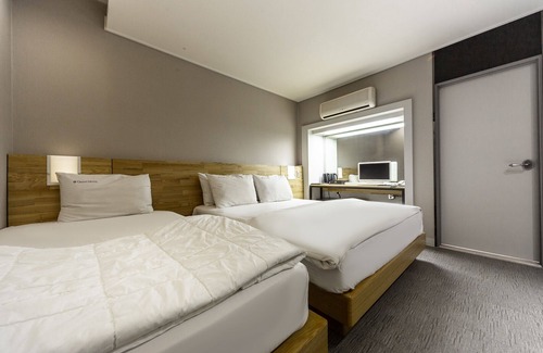 Gyeongsan Hotel | Gyeongsan Grand