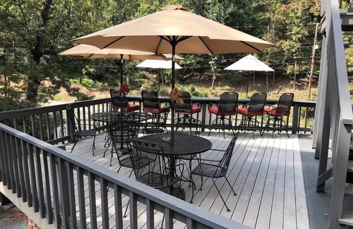 Eureka Springs Historic District Apartment | Gypsy Blue - Free Parking/Walk Downtown