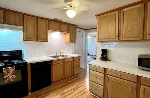 Wichita Falls House | Gypsy Terrace near Country Club
