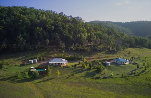 Wollombi House | Gypsy Willows Luxury Hunter Valley Property, Pools