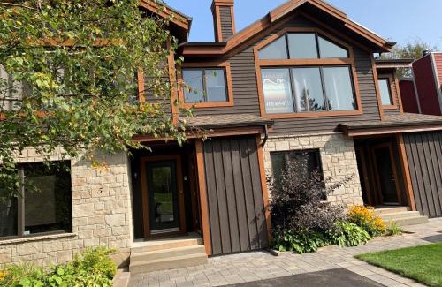 Saint Ferreol les Neiges Ski Chalet | Hébergement JFL