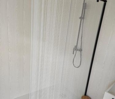 Coulanges House | Hébergement atypique refait a neuf 2 chambres