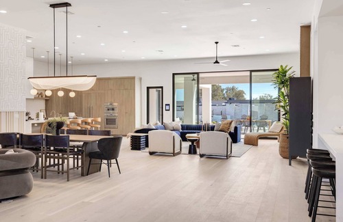 North Scottsdale House | HÓZHÓ Thunderbird | Pool | Pickleball | Slide