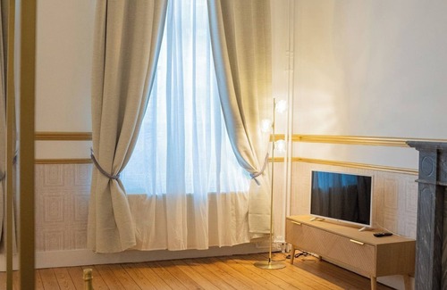 Saint-Josse-ten-Noode House | Hôtel de Maître de Vaughan