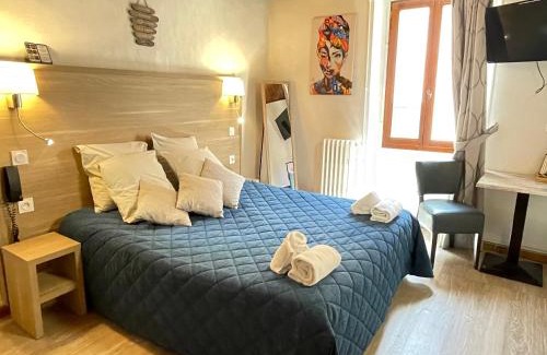 Barcelonnette Hotel | Hôtel Du Cheval Blanc Barcelonnette