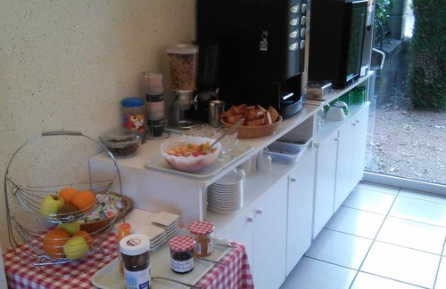 Tronget Hotel | Hôtel du Commerce