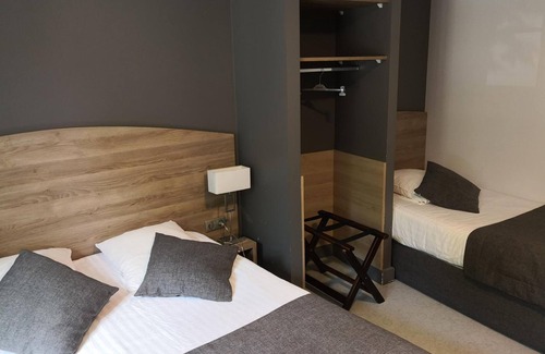 Chatillon-sur-Chalaronne Hotel | Hôtel du Commerce