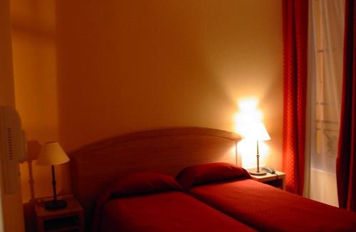 Les Iles Hotel | Hôtel Du Théâtre Centre Historique - Parking Souterrain Public Gratuit