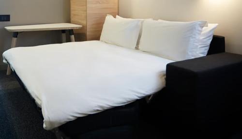 Brossard Hotel | Hôtel Escad Quartier DIX30