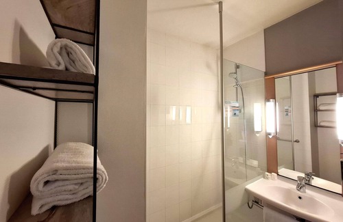 Annecy Old Town Hotel | Hôtel ibis Annecy Centre Vieille Ville