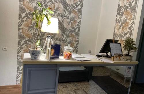 Quissac Hotel | hôtel la tour des fées