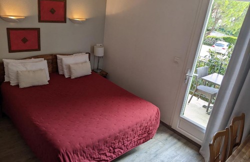 Vacqueyras Hotel | Hôtel Le Pradet