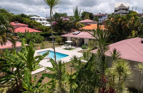 Perinet Hotel | Hôtel Les Bananiers