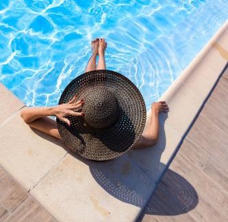 Eauze Hotel | Hôtel LES LODGES D'EAUZE