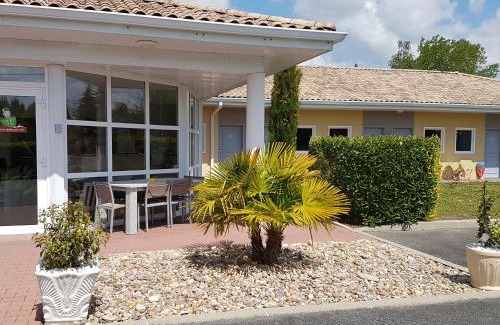 Montcaret Hotel | hôtel Montaigne Montcaret