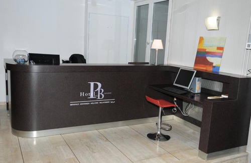 Malakoff Hotel | Hôtel Patio Brancion