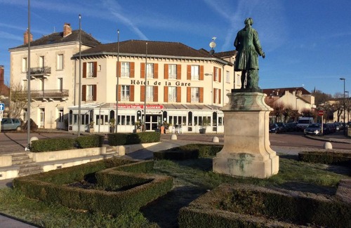 Montbard Hotel | Hôtel restaurant les Templiers