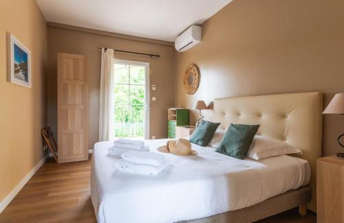 Malaucene Hotel | Hôtel & SPA Ventoux Provence "Domaine des Tilleuls"