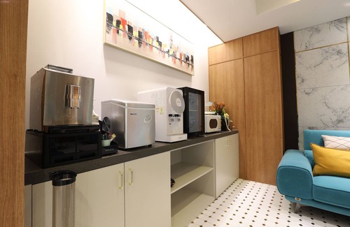 Dongnae District Hotel | H Avenue Hotel