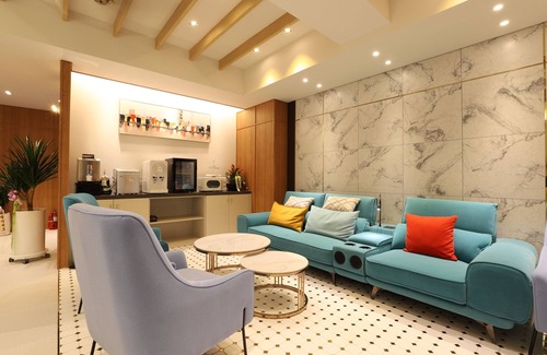 Dongnae District Hotel | H Avenue Hotel