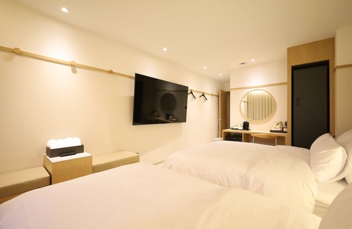 Jecheon Hotel | H AVENUE Jecheon Station