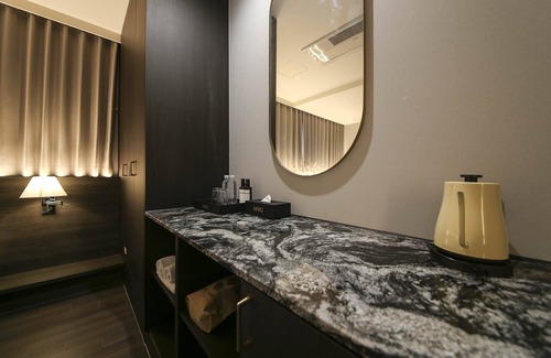 Seo-Gu Hotel | H Avenue Sangmu