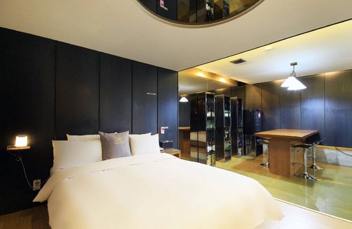 Songman Hotel | H Drive Hotel