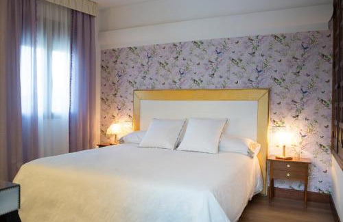 Alarcon Hotel | H Luisa Hotel