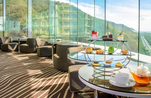 Fangshan Hotel | H Resort