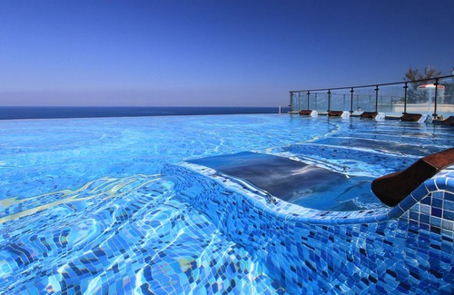 Fangshan Hotel | H Resort