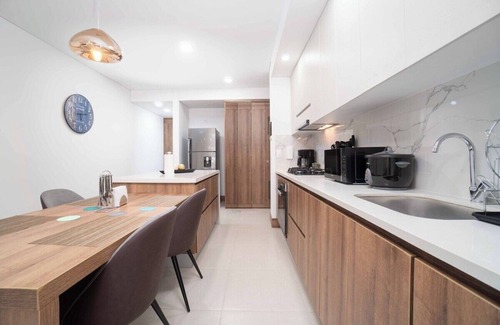 Granada Apartment | H107 - Perfect Holiday Pad | Pool | Parking | WiFi