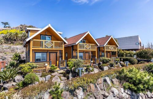 Jungmun House | Habada Pension