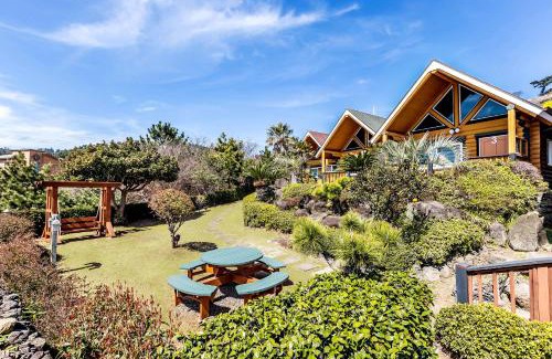 Jungmun House | Habada Pension