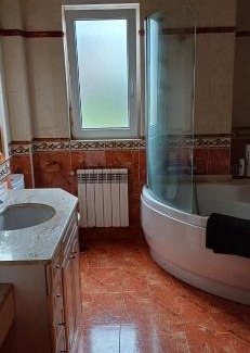 Cudon House | Habitación doble con baño compartido