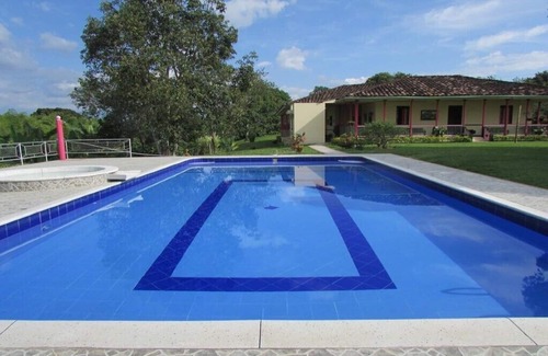 Montenegro House | Habitación Doble con baño privado - Finca Palma Soriano