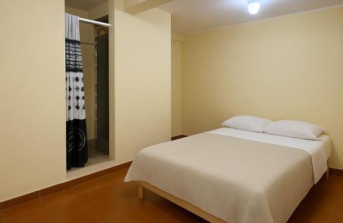 Victor Larco Herrera Bed & Breakfast | Habitación frente a centro comercial