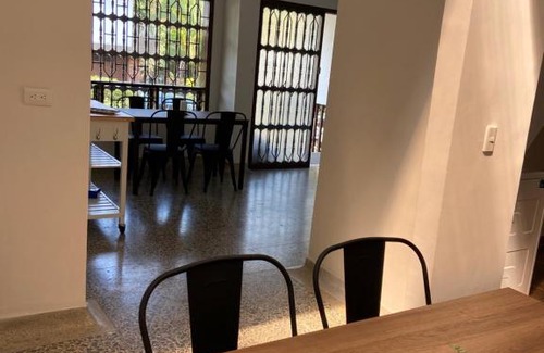 Laureles - Estadio House | Habitaciones estadio villa olímpica Medellin