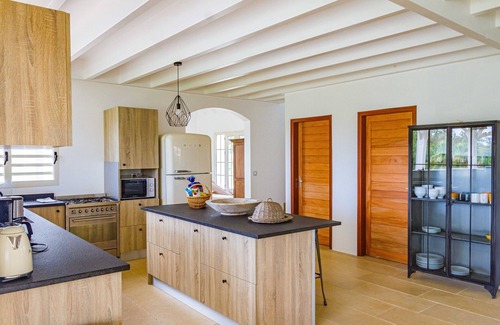 Petit-Bourg Hotel | Habitation Saint Charles