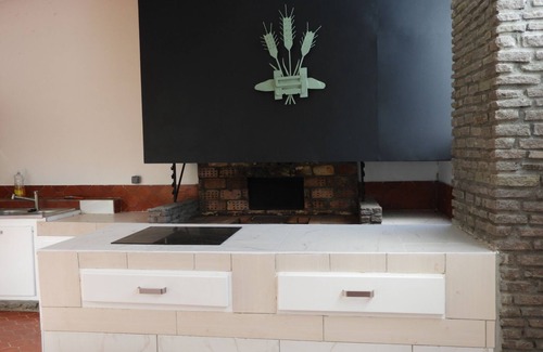 Trois-Rivieres Villa | Habitation SUGER ❤ Terrace, rooftop & Gardens (Entire Villa)