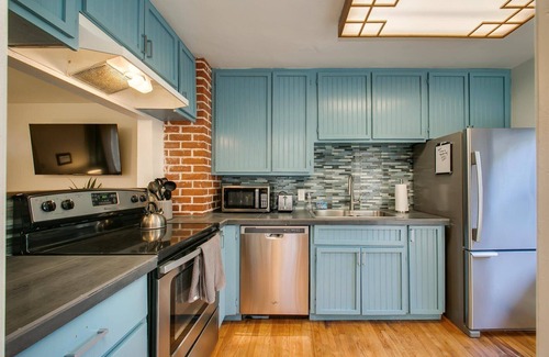 Depot Bench House | #HabitueHomes - The Gathering Place | Dog Friendly