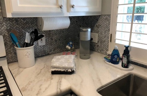 Walnut Creek Cottage | Hacienda Cottage | Entire Freestanding Home