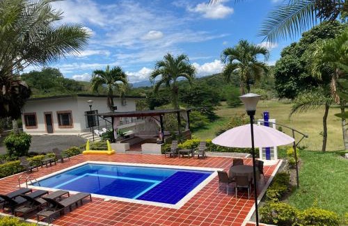 Bugalagrande Apartment | Hacienda Daniela