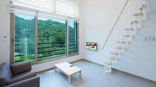 Hwagae House | Hadong Huige Stay Pension