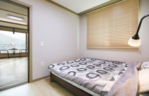 Hadong House | Hadong Mulkkot Gardens Pension