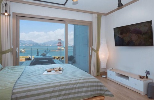 Yeosu House | Haedeulchae Pension