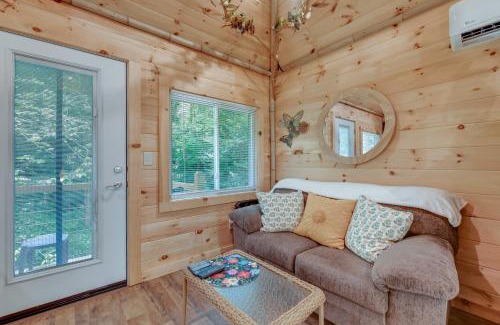 Cosby Apartment | half Mi to Great Smoky Mtns Natl Park Cosby Gem