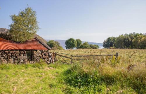 Isle of Scalpay House | Half of 12 Camustianavaig