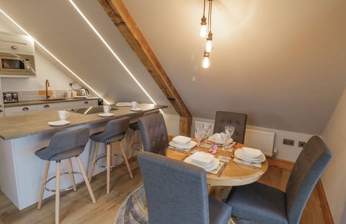 Peopleton Cottage | Hallgarth Farm Holiday Lodge