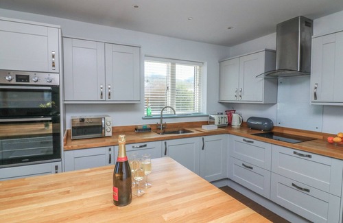 Chillington House | HALLSANDS BEACH HOUSE, pet friendly, with a garden in Stokenham
